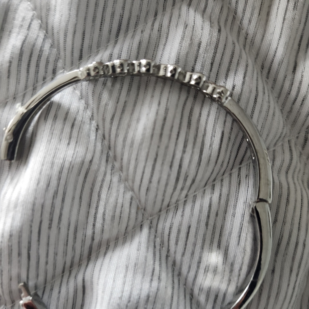Dane craft bangle - Picture 3 of 4